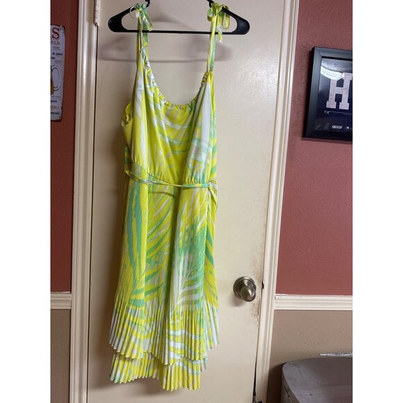 Lane Bryant 26/28 Yellow & Green Pleated Asymmetrical Hem Dress With Tie Straps - Picture 6 of 7